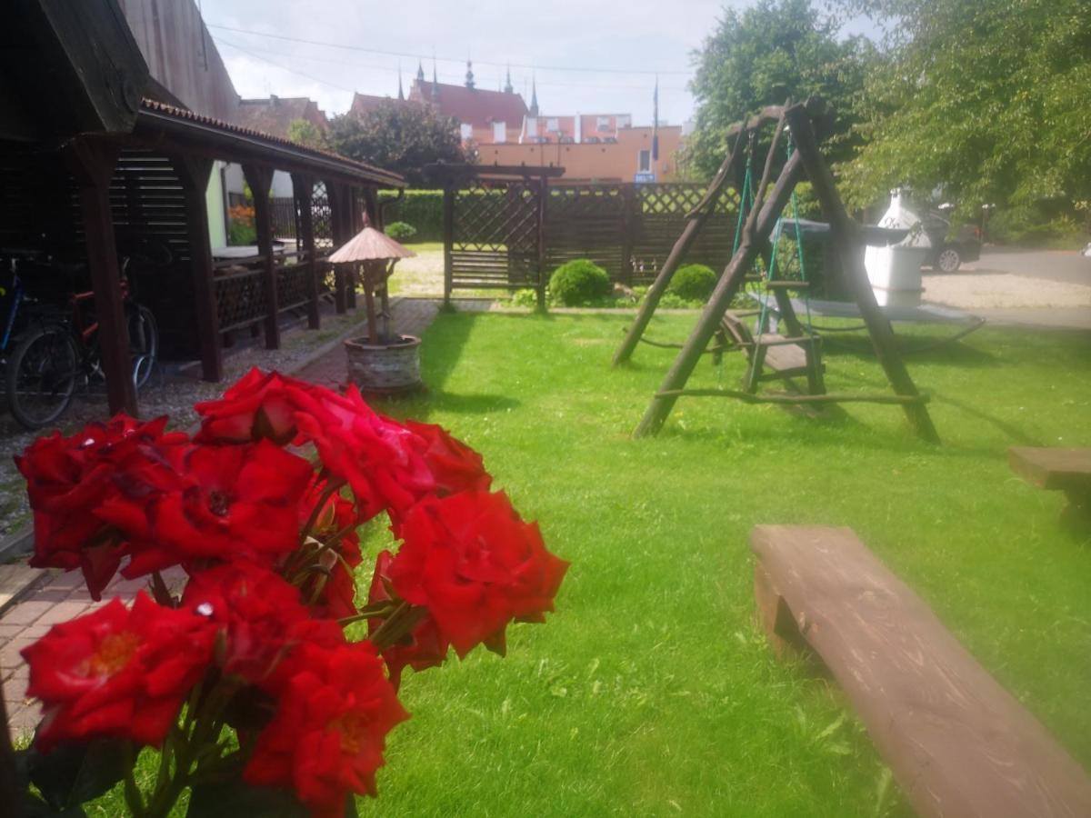 Pokoje Goscinne Ewa Nowicka Frombork Exterior foto
